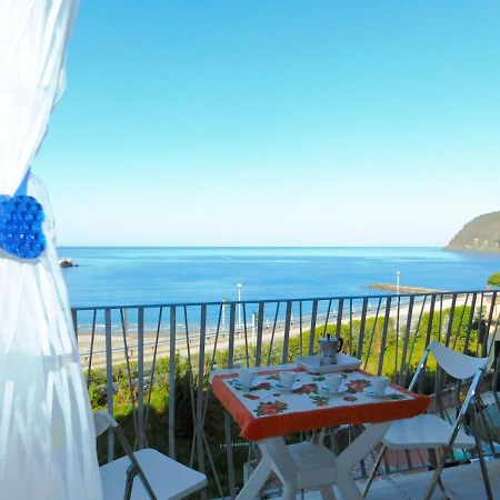 Bilocale Con Favolosa Vista Mare Levanto Luaran gambar